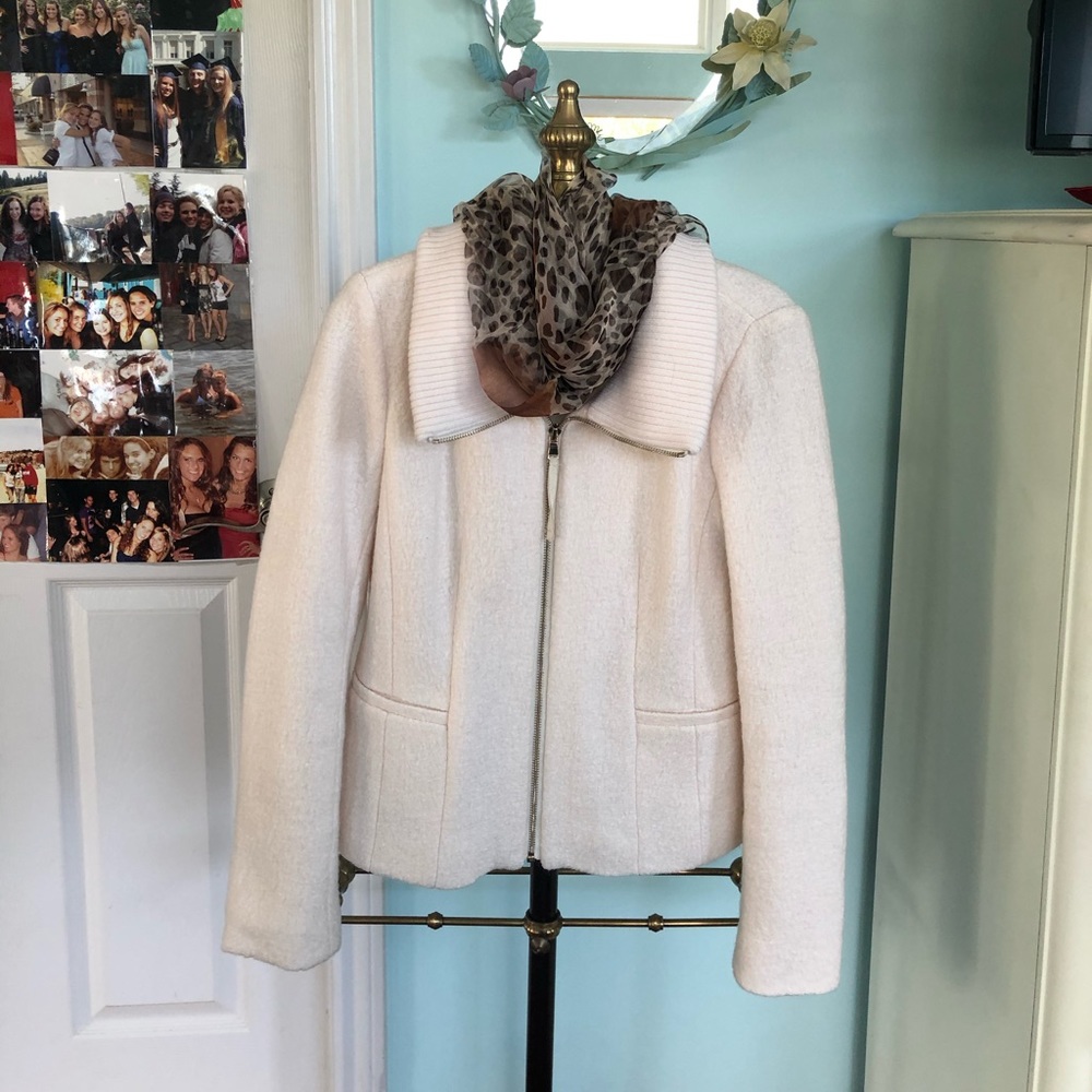 Ann Taylor Cream Jacket size 6P